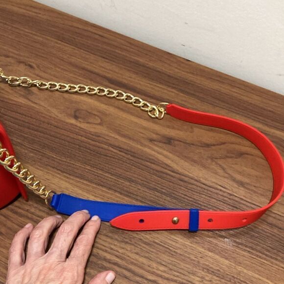 NWOT PVC Shoulder/Crossbody Handbag in Red/White/Blue with Gold-tone Hardware. - Picture 8 of 9
